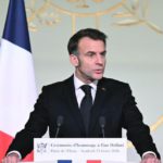 Macron propone ineligibilità obbligatoria per politici che diffondono antisemitismo e razzismo