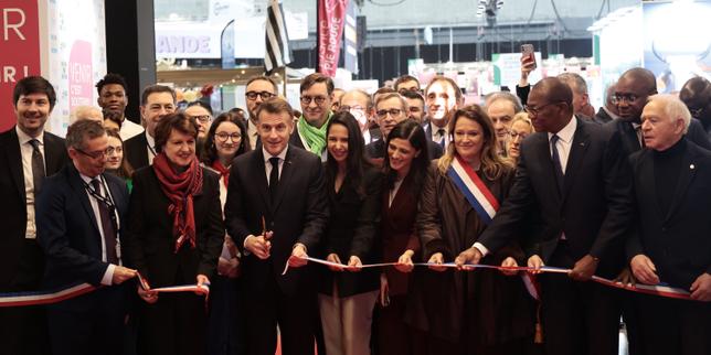 Macron inaugura il 62º Salon de l’agriculture mentre i sindacati agricoli si astengono