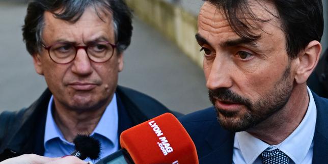 Ducet, in difficoltà, valuta un accordo con LFI a condizione di non violenza