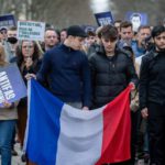 Macron: “Nessuna violenza è legittima” dopo l’omicidio di un militante di estrema destra a Lione