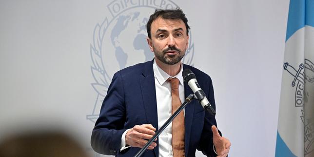 Lione: l'omicidio di Quentin Deranque e la controversia politica che ne segue
