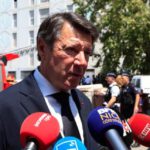 Estrosi respinge le voci di Parkinson con certificato medico e critica i metodi di Ciotti