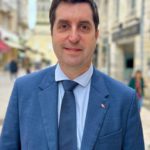 Périgueux al voto: il sindaco socialista Lavitola sfida la destra in un contesto di coalizioni incerte