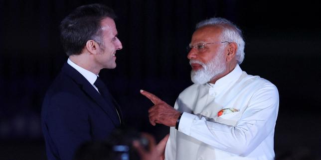 Macron e Modi si incontrano in India: la Francia e l'India puntano a una cooperazione difensiva più stretta