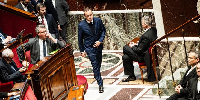 Ministro francese: la via normativa al centro del nuovo programma governativo