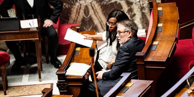 LFI etichettata come estrema sinistra: Faure denuncia la decisione del Ministero dell'Interno