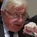 Larcher sostiene la vittima di Joël Guerriau: un nuovo punto di vista sulla sicurezza parlamentare