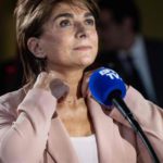 Martine Vassal: il gesto controverso del motto “Travail, famille, patrie” in dibattito televisivo