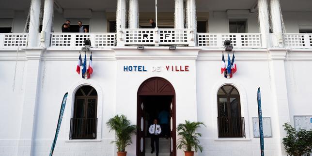 Guadeloupe: crisi finanziaria delle municipalità e il ruolo del clientelismo