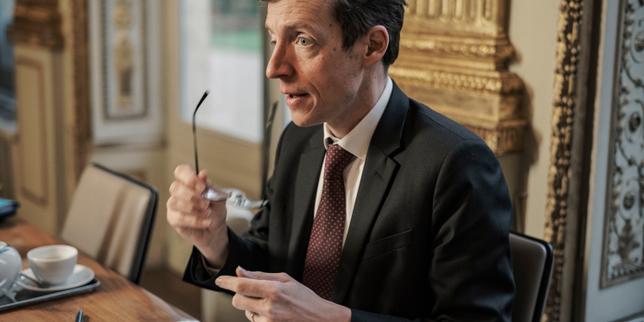 Il ministro Geffray chiama i genitori a combattere la violenza nelle scuole