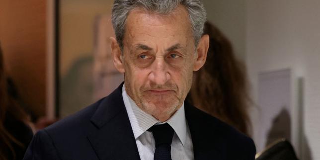 Sarkozy richiede confusione delle pene: la pena di Bygmalion già scontata con braccialetto elettronico
