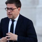 Prefetto Leclerc denuncia sospetti di favoritismo nella ristrutturazione delle scuole di Marsiglia