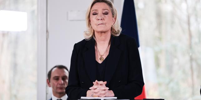 Marine Le Pen sospesa dalla presidenza: il RN mantiene la visibilità mentre Bardella costruisce la sua notorietà