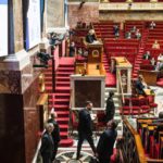 Ex leader francesi chiedono voto proporzionale per le elezioni legislative prima del 2027