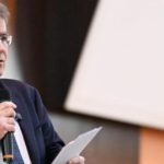 Orléans al bivio: Serge Grouard e la sfida della sinistra per il futuro della città