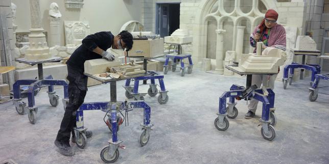 Patronati propongono smic‑jeunes e contrat première embauche per aprire le porte al lavoro giovanile