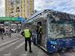 Bus a Ramat Gan colpisce edificio, 11 persone infortunate